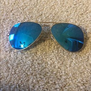 Ray Ban aviator polarized sunglasses